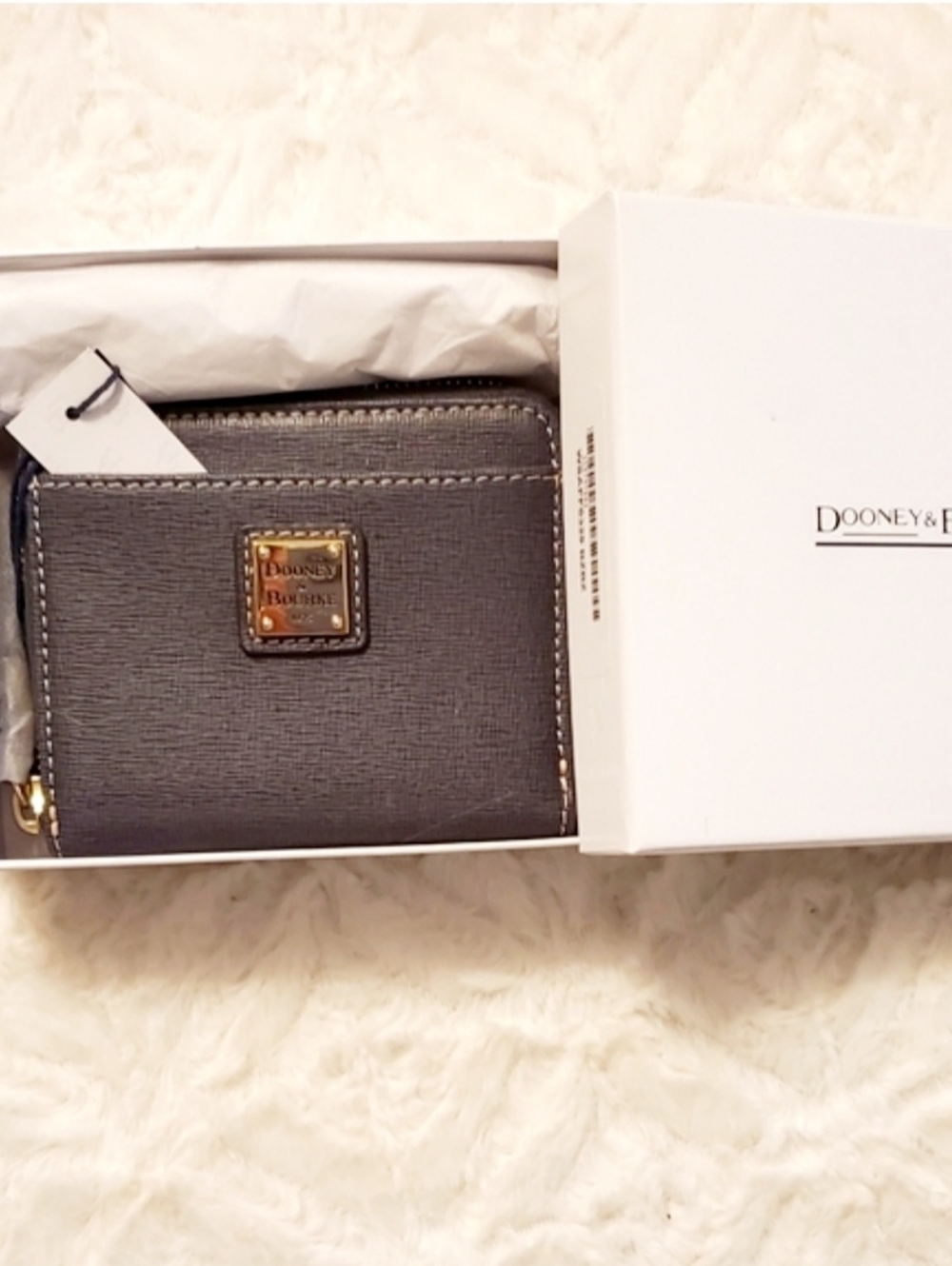 New Dooney & Bourke Grey Saffiano Leather Wallet